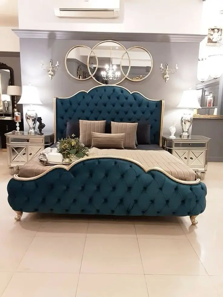 Regal Retreat: Majestic Royal Beds