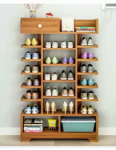 "Showcase and Organize Your Shoes with this Stylish Rack!"