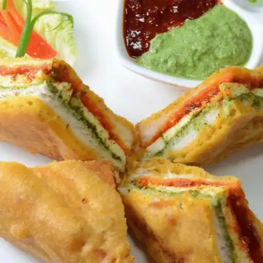 Crispy Delight: Paneer Bread Pakoda With Chutney.