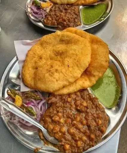chole kulche