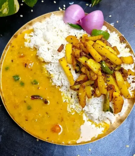 Daal Chawal Aloo Ka Chokha