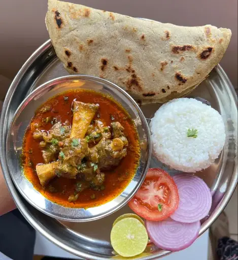 Mitton paya | Rice | Bhakrice 🍚 | chapati | onion salad 🥗.