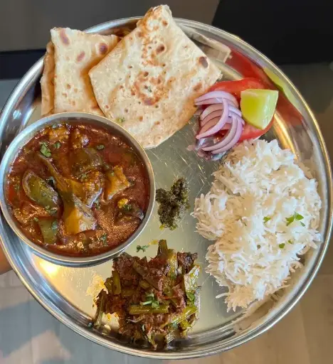 Lunch Thali, थाली